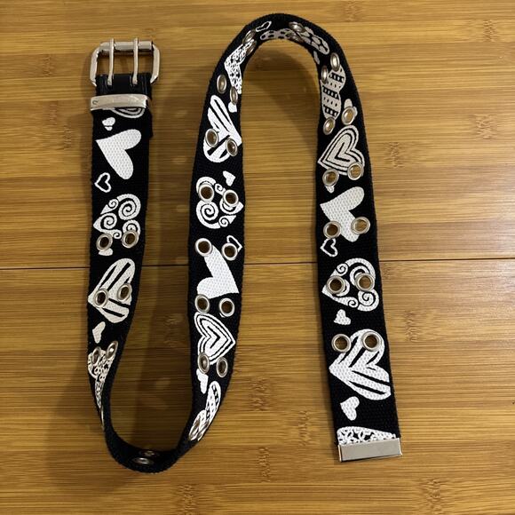 Black & White Heart Print Double Grommet Belt Y2K Emo 30-32” Waist 1.5” Wide - Picture 3 of 3